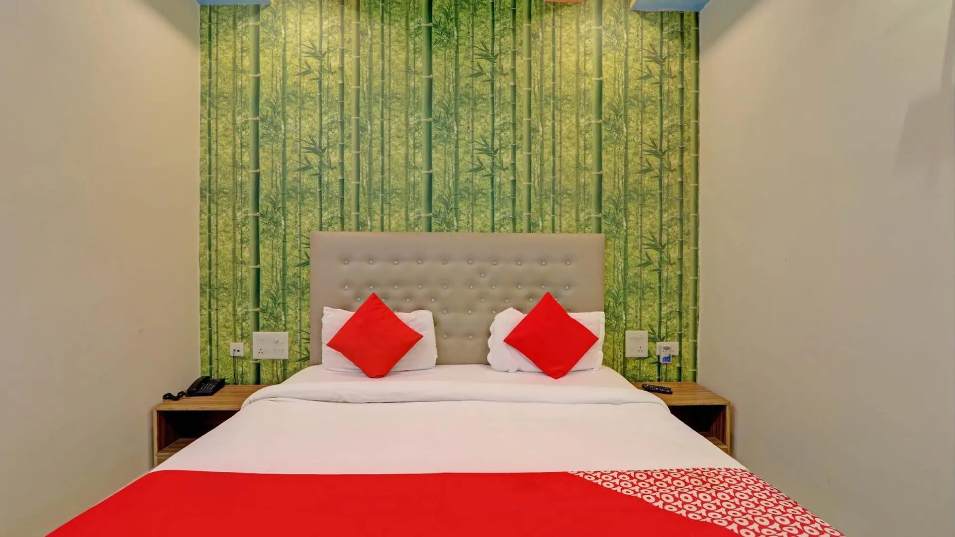 Hotel O Kriti Green Varanasi