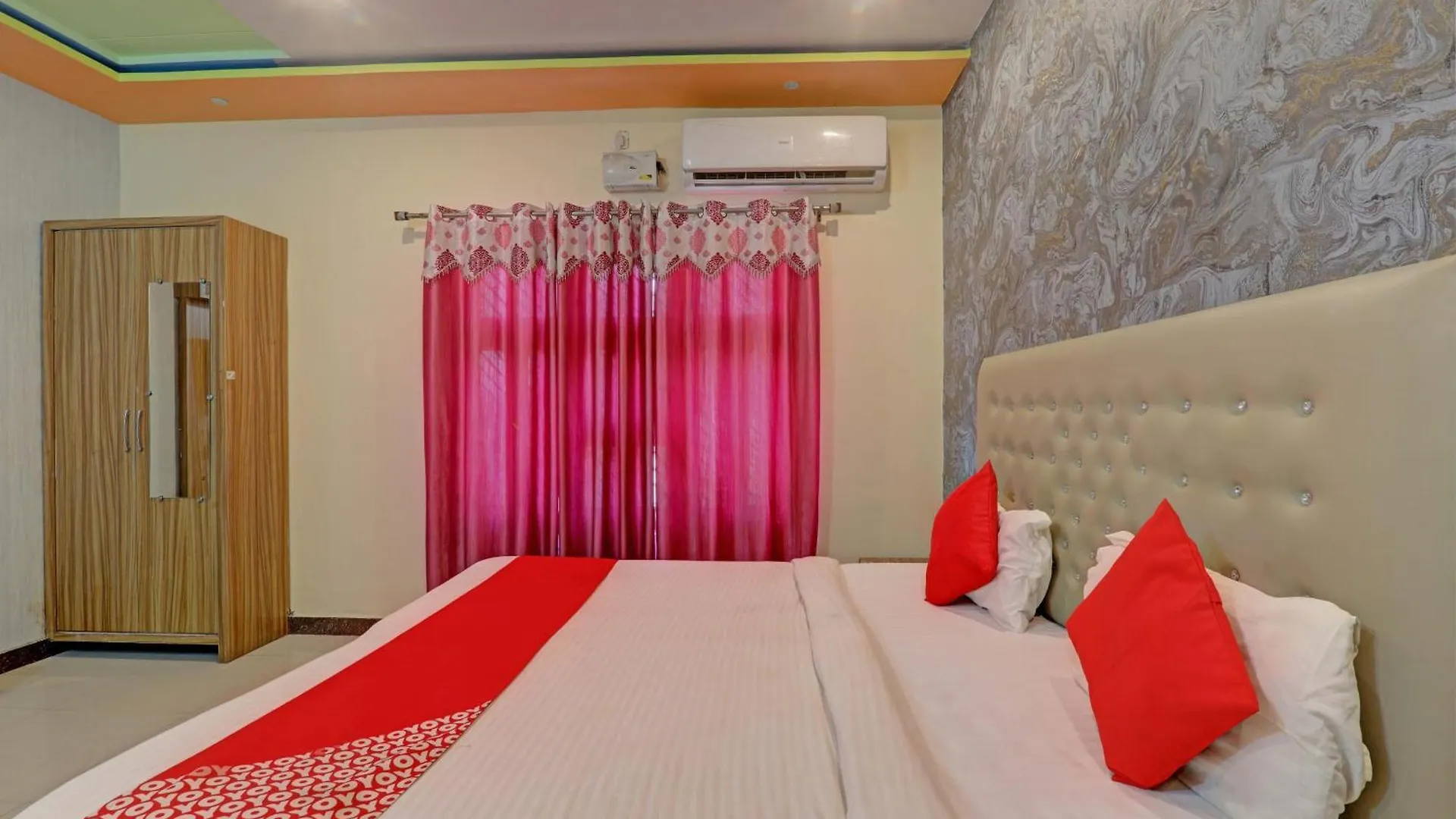 Hotel O Kriti Green Varanasi
